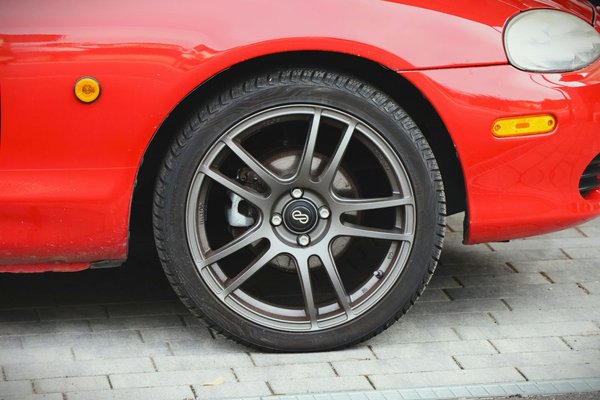 Astuces Ultimes pour Maîtriser la Conduite Sportive en Toute Sécurité